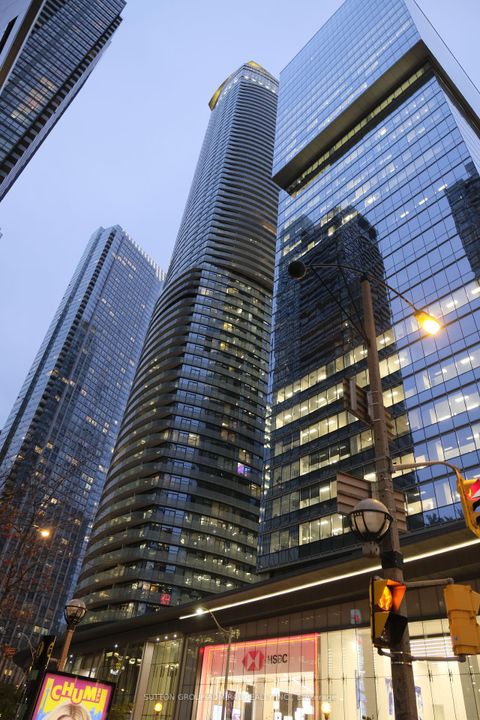 Photo 3 at 4908 - 12 York Street, Waterfront Communities C1, Toronto
