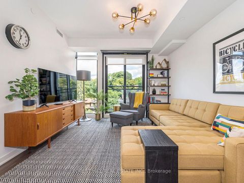 Photo 11 at 406 - 1990 Bloor Street W, High Park North, Toronto