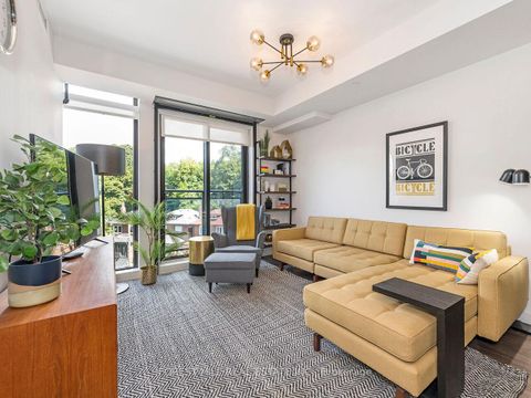 Photo 12 at 406 - 1990 Bloor Street W, High Park North, Toronto