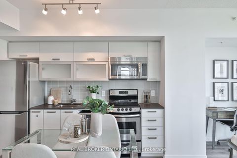 Photo 10 at 1129 - 68 Abell Street, Little Portugal, Toronto