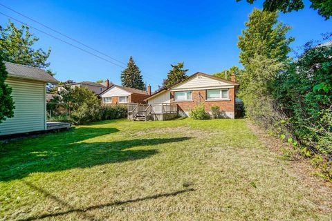 Photo 7 at 97 Vauxhall Drive, Dorset Park, Toronto