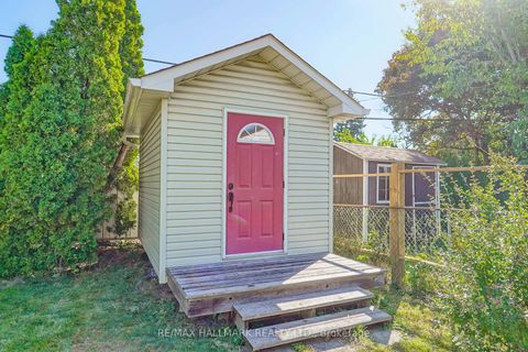 Photo 9 at 97 Vauxhall Drive, Dorset Park, Toronto