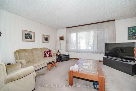 Photo 11 at 97 Vauxhall Drive, Dorset Park, Toronto