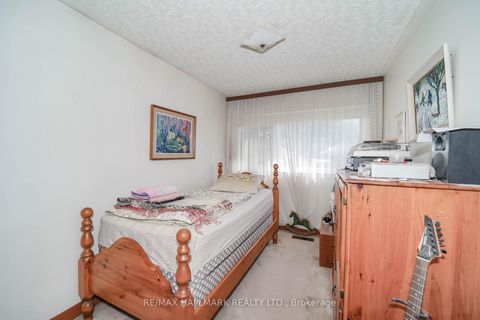 Photo 20 at 97 Vauxhall Drive, Dorset Park, Toronto