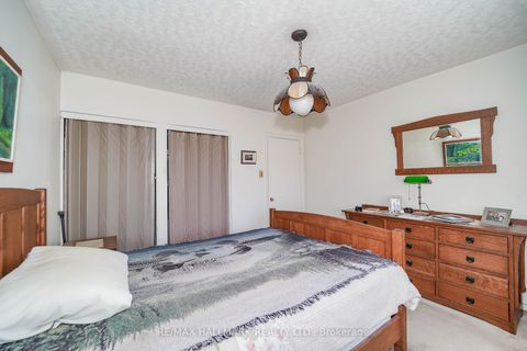 Photo 25 at 97 Vauxhall Drive, Dorset Park, Toronto