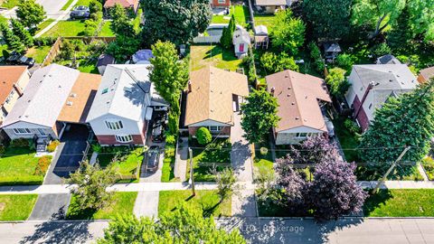 Photo 33 at 97 Vauxhall Drive, Dorset Park, Toronto