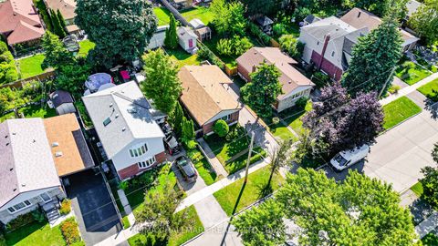 Photo 34 at 97 Vauxhall Drive, Dorset Park, Toronto