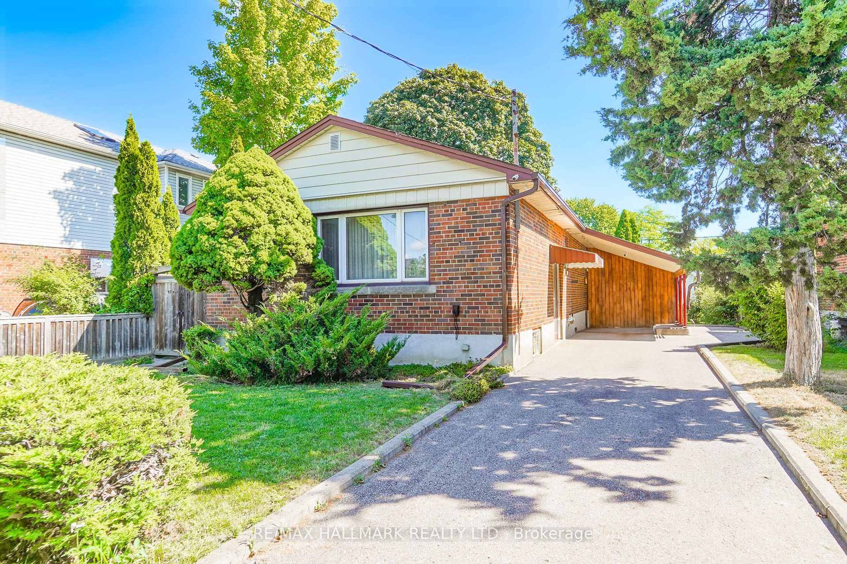 97 Vauxhall Drive, Dorset Park, Toronto 
