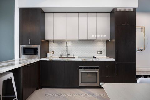 Photo 5 at 5303 - 125 Blue Jays Way, Waterfront Communities C1, Toronto