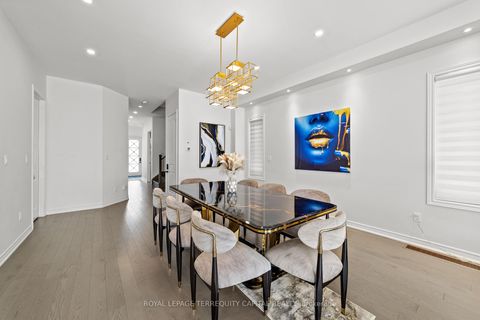 Photo 5 at 144 Pine Hill Crescent, Aurora Estates, Aurora Photo 5 at 144 Pine Hill Crescent, Aurora Estates, Aurora