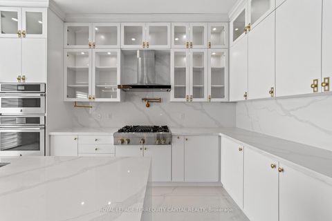 Photo 12 at 144 Pine Hill Crescent, Aurora Estates, Aurora Photo 12 at 144 Pine Hill Crescent, Aurora Estates, Aurora