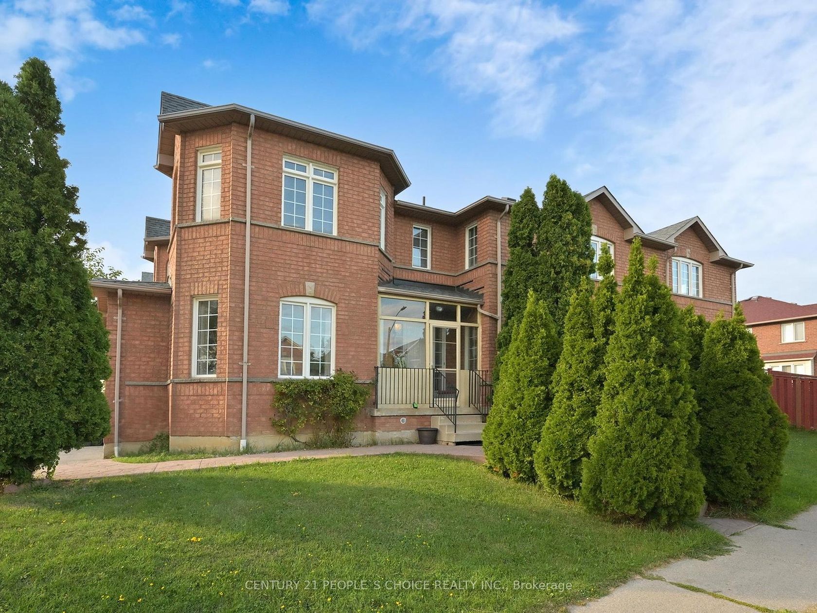 5998 Gant Crescent, East Credit, Mississauga by Loree Meneguzzi Real Estate 5998 Gant Crescent, East Credit, Mississauga