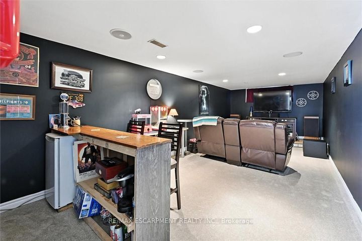 Photo 28 at 8554 HALDIBROOK Road, Rural Glanbrook, Hamilton