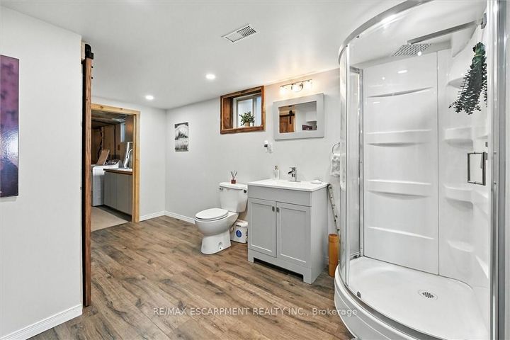 Photo 29 at 8554 HALDIBROOK Road, Rural Glanbrook, Hamilton