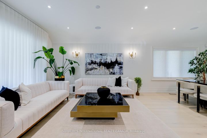Photo 3 at 11 Sherin Court, The Westway, Toronto
