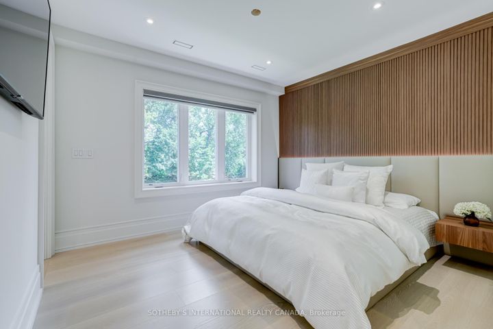 Photo 8 at 11 Sherin Court, The Westway, Toronto