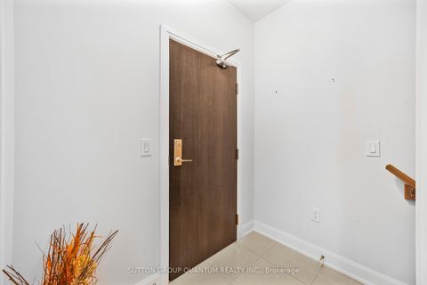 Photo 1 at 201 - 275 Roxton Road, RO River Oaks, Oakville