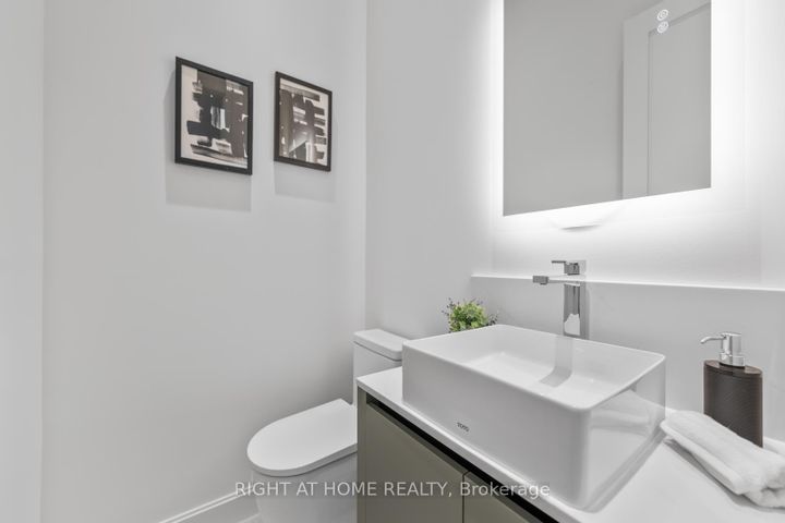 Photo 9 at 85 Holborne Avenue, East York, Toronto