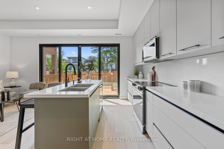 Photo 11 at 85 Holborne Avenue, East York, Toronto