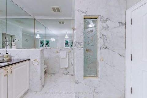 Photo 23 at 305 Woodland Acres Crescent, Rural Vaughan, Vaughan