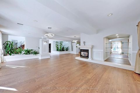 Photo 28 at 305 Woodland Acres Crescent, Rural Vaughan, Vaughan