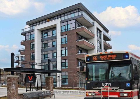 Photo 2 at 513 - 25 Neighbourhood Lane, Queensway, Toronto
