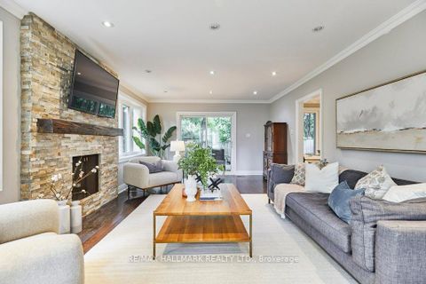 Photo 3 at 10 Glentworth Road, Don Valley Village, Toronto