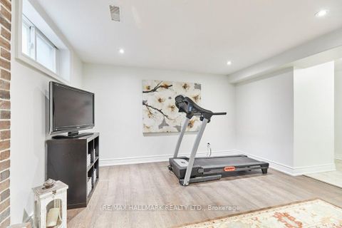 Photo 35 at 10 Glentworth Road, Don Valley Village, Toronto