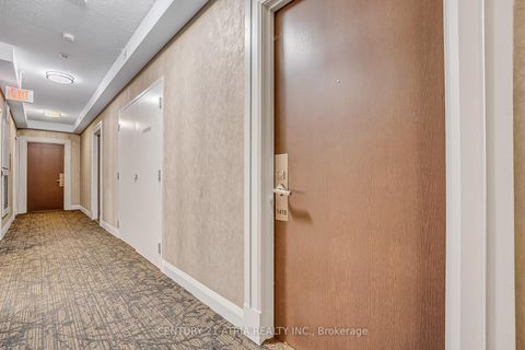 Photo 4 at 1410 - 75 North Park Road, Beverley Glen, Vaughan