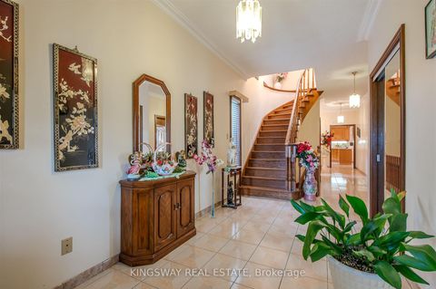 Photo 1 at 27 Mulholland Avenue, Glen Park, Toronto