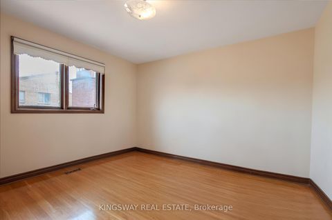 Photo 24 at 27 Mulholland Avenue, Glen Park, Toronto