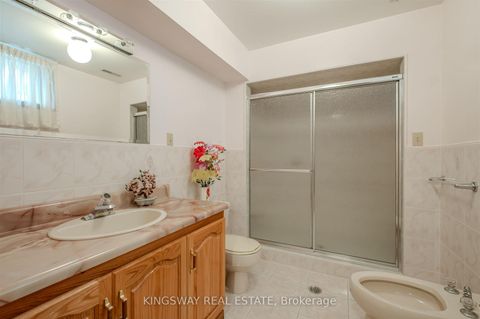 Photo 33 at 27 Mulholland Avenue, Glen Park, Toronto