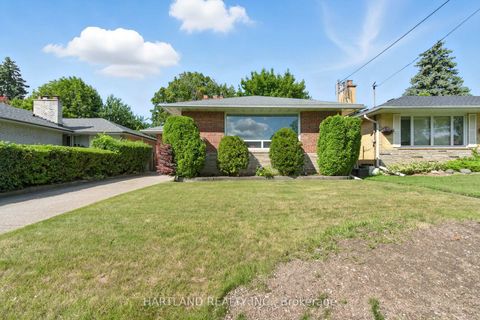 Photo 1 at 25 Rowse Crescent, The Westway, Toronto