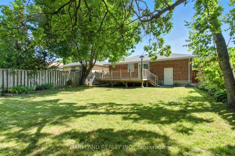 Photo 21 at 25 Rowse Crescent, The Westway, Toronto