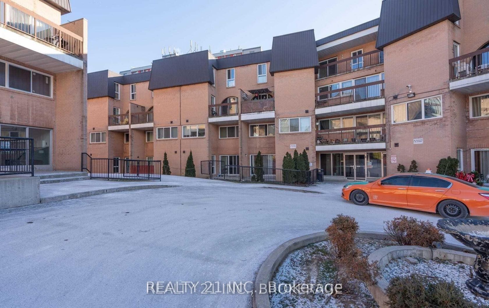 2045 - 100 Mornelle Court, Morningside, Toronto 