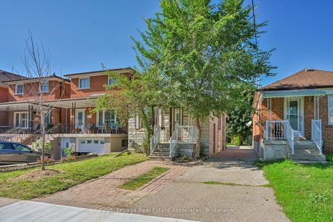 Photo 1 at 20 East Drive, Smythe, Toronto