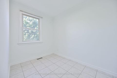 Photo 11 at 20 East Drive, Smythe, Toronto
