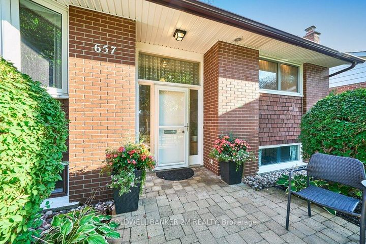 Photo 5 at 657 Balmoral Drive, McLaughlin, Oshawa