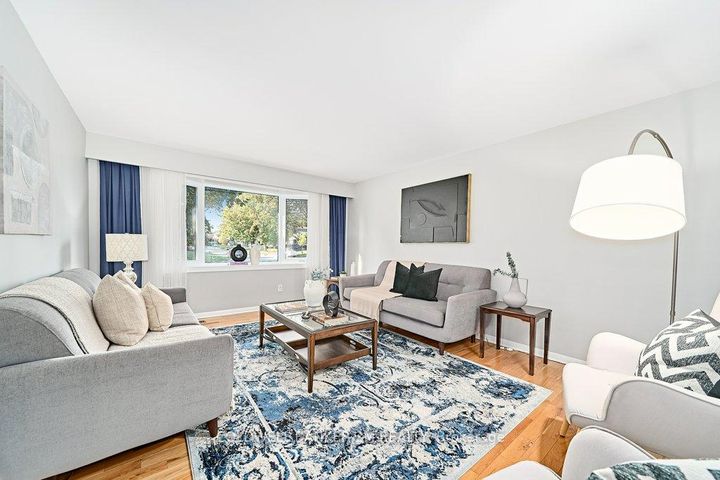 Photo 15 at 657 Balmoral Drive, McLaughlin, Oshawa