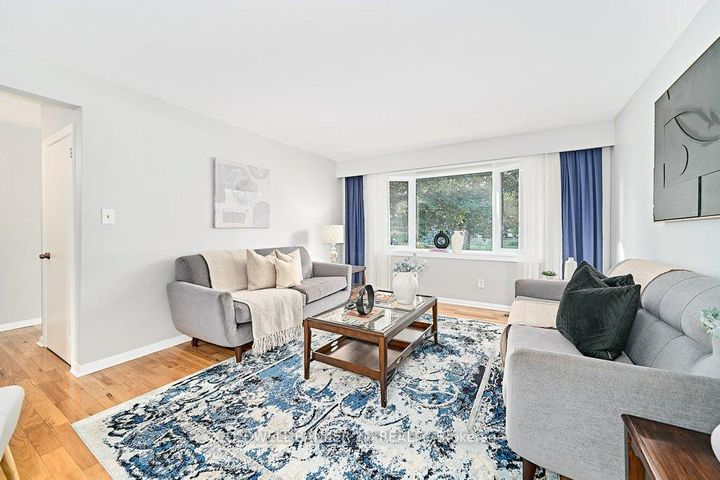 Photo 16 at 657 Balmoral Drive, McLaughlin, Oshawa