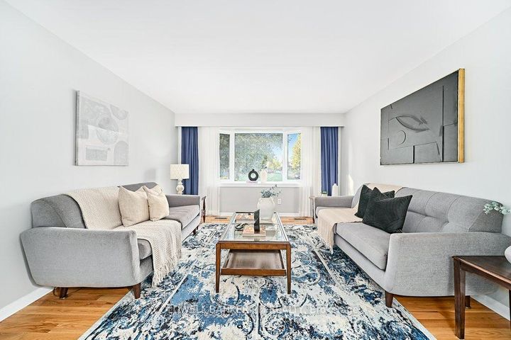 Photo 17 at 657 Balmoral Drive, McLaughlin, Oshawa