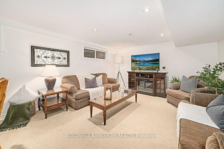Photo 37 at 657 Balmoral Drive, McLaughlin, Oshawa