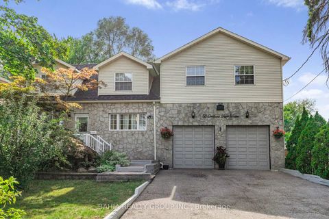 Photo 5 at 52 Orchard Park Drive, West Hill, Toronto
