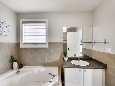 Photo 22 at 75 Monte Carlo Drive, Sonoma Heights, Vaughan