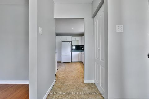 Photo 5 at 63 Alpaca Drive, Woburn, Toronto