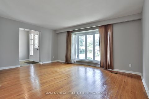 Photo 11 at 63 Alpaca Drive, Woburn, Toronto