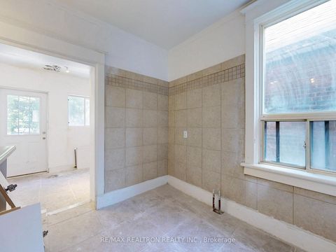 Photo 17 at 778 Pape Avenue, Danforth, Toronto