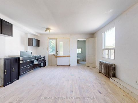 Photo 34 at 778 Pape Avenue, Danforth, Toronto