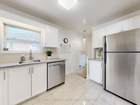 Photo 9 at 48 Ainsdale Road, Maryvale, Toronto