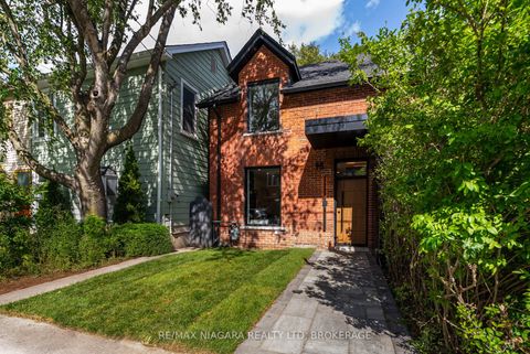 Photo 1 at 95 Kimberley Avenue, Danforth, Toronto